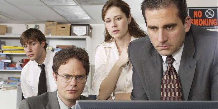 Al estilo 'The Office': ¿Realmente puedes ser jefe y amigo de tu equipo?