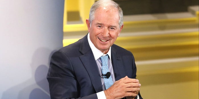 ¿Tienes una idea de negocio? El multimillonario Stephen A. Schwarzman tiene 3 preguntas que debes hacerte antes de lanzarla