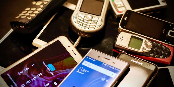 Conoce los smartphones que producen mayor radiación