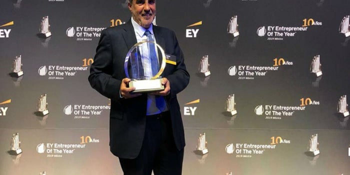 Xavier López Ancona, CEO de Kidzania es reconocido como emprendedor del año por EY