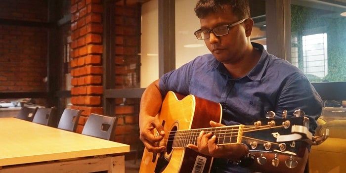 Hiver Founder Niraj Ranjan Seeks Solace in Music