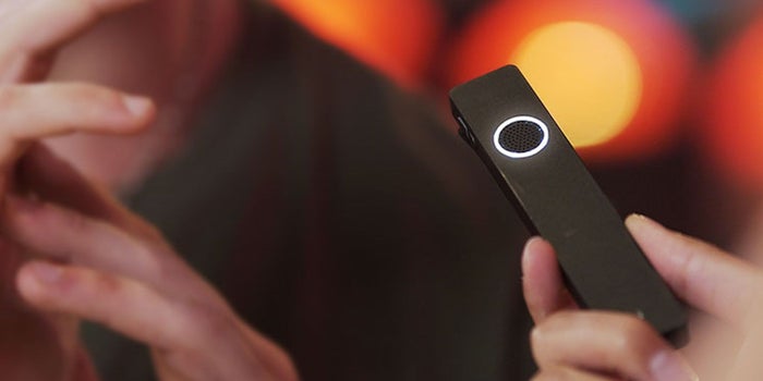 Get On-Demand Interpreter Service With This Pocket-Sized Device