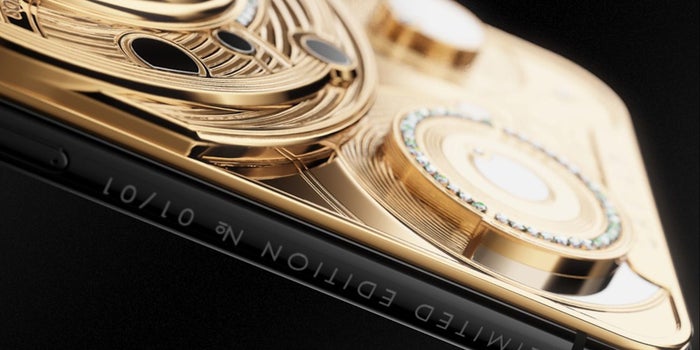 Apple y Caviar lanzaron edición limitada de iPhone 11 Pro con 137 diamantes y fragmentos de meteoritos