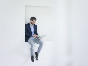 Understanding the Concept of 'Niching Down' for Budding Entrepreneurs