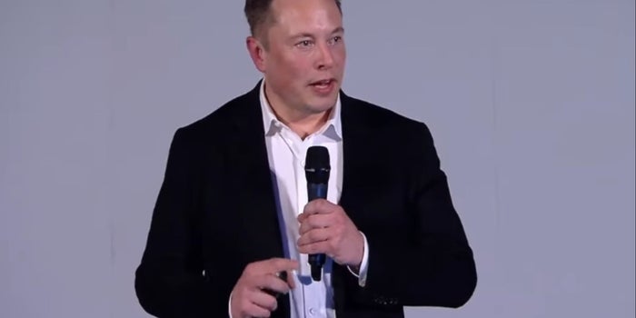 Elon Musk quiere tratar autismo, esquizofrenia y pérdida de memoria con este chip cerebral que desarrolló