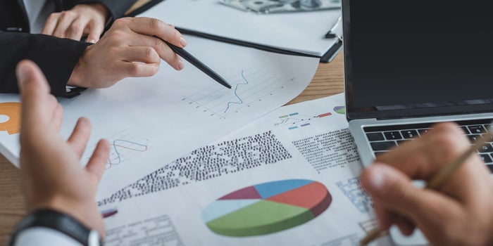 ¿Sabes cómo hacer un balance financiero o leer un estado de resultados? Asiste al taller de Querido Dinero y aprende de finanzas para tu negocio