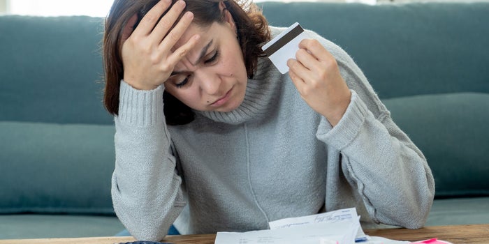 4 malos hábitos que están acabando con tus finanzas