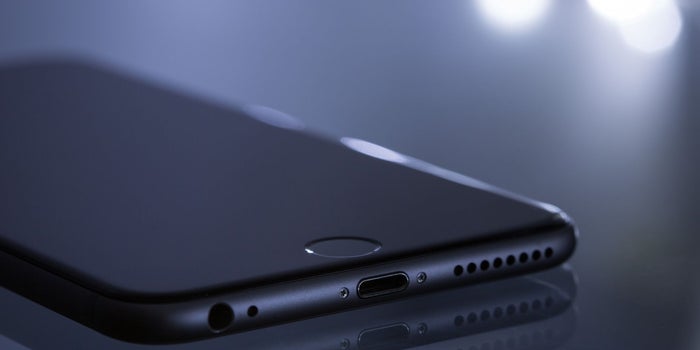 Tweak Smartphones To Make It More Accessible To Seniors