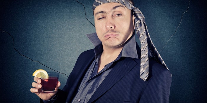 Cómo sobrevivir a la posada del trabajo: Compórtate a la altura siguiendo estos tips