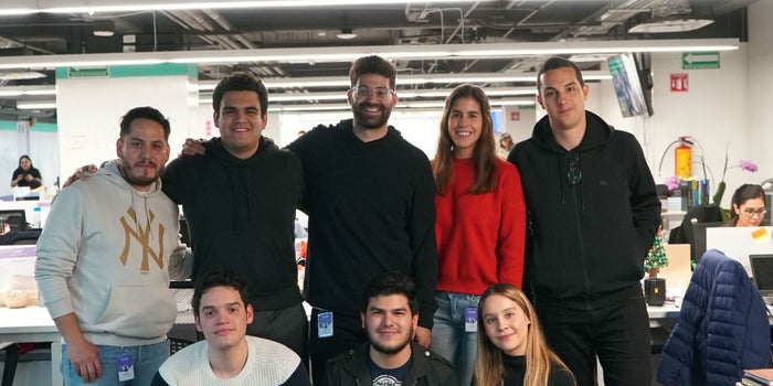 Konfío compra su primera empresa: la plataforma digital Astro