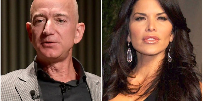 Jeff Bezos se compromete un año después de su divorcio