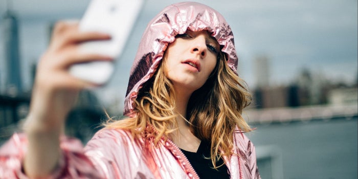Cómo identificar a un influencer falso
