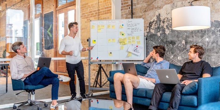 This Online Bootcamp Packs Leadership and Business Skills You'll Actually Use