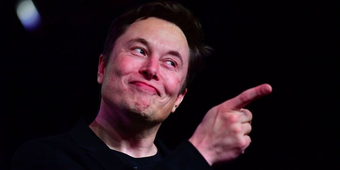 Las formas más inusuales y extravagantes en las que los líderes de tecnología como Elon Musk y Larry Ellison han gastado su dinero
