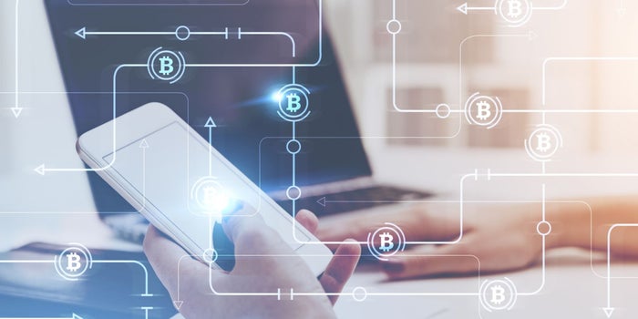 Ellos crearon un wallet de criptomonedas con el que puedes comprar en internet, pagar el teléfono y tener una cuenta bancaria