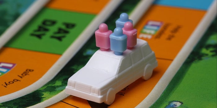 ¿Encerrado en casa? Estos juegos de mesa pueden agudizar tus habilidades comerciales