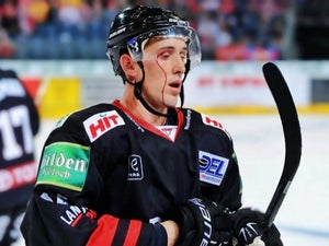 How a Hockey Player Making Less Than $30,000 a Year Turned His Career Upside Down and Started a Multimillion-Dollar Day Trading Company