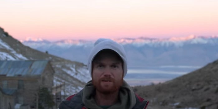 VIDEO: Un emprendedor 'se refugia' del Covid-19 en un 'pueblo fantasma' que compró