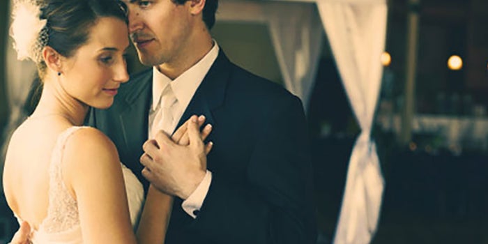 Alquiler de ropa y accesorios para novios