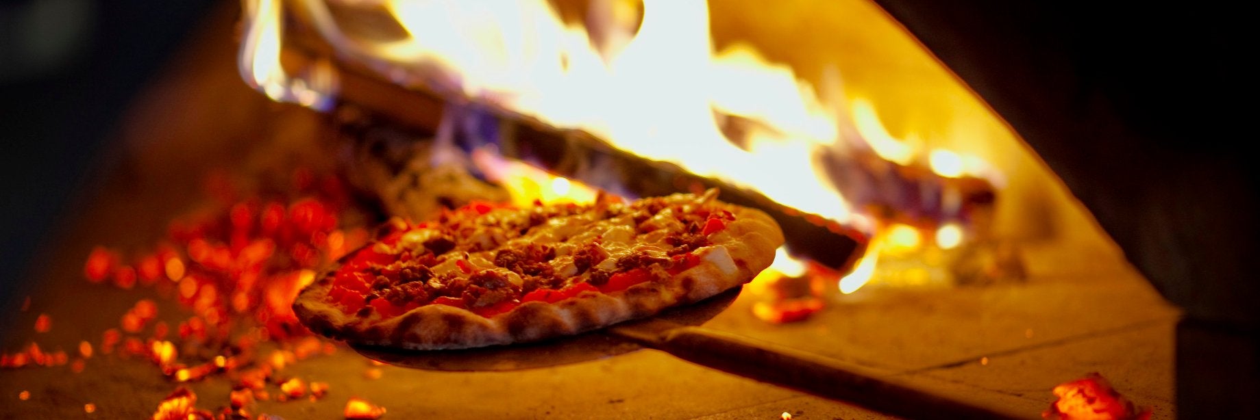Smokin' Oak Wood-Fired Pizza