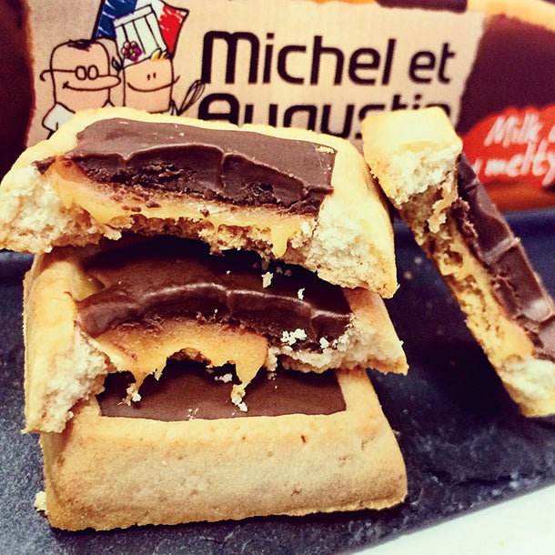 Three-story squadruplets, with milk chocolate and