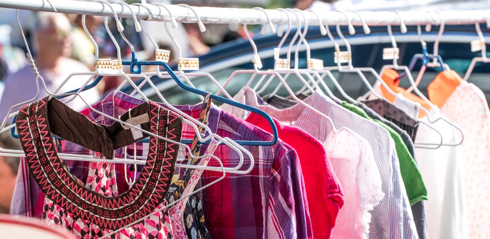Idea De Negocio Vende Ropa De Segunda Mano Con Descuento De Hasta 80