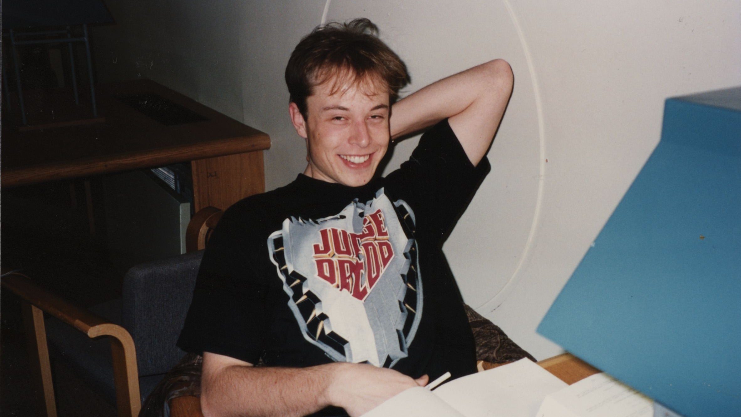 ‘I Have Something Much Sexier': Elon Musk's Ex-Girlfriend Is Auctioning Photos and Mementos From Their Time in College in the '90s