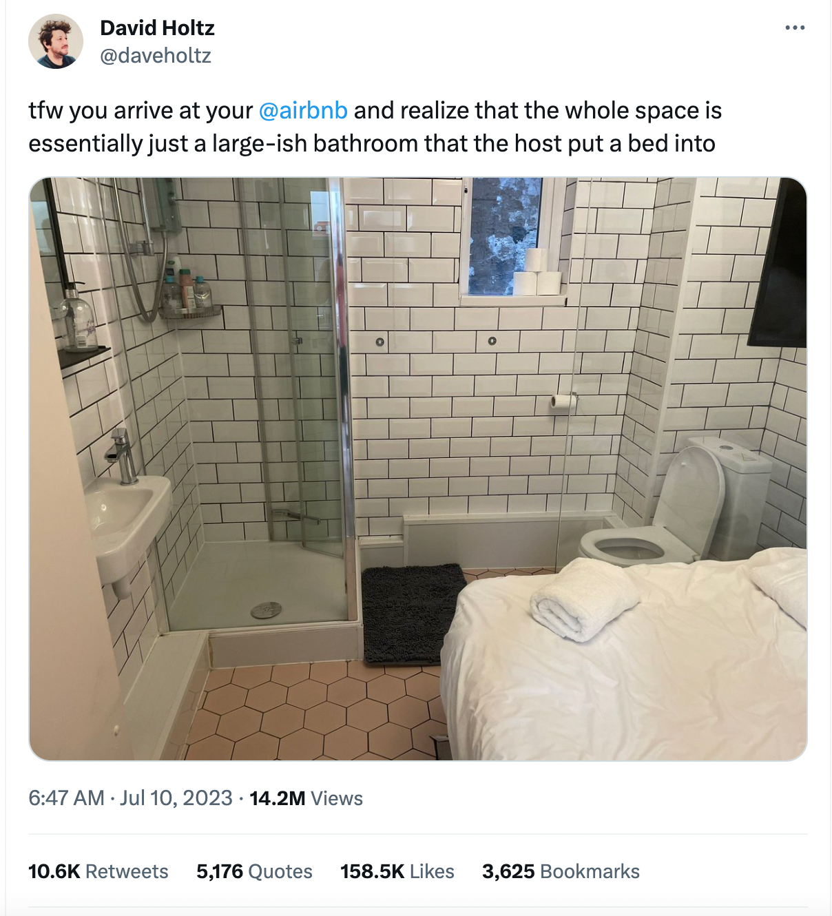 Снял квартиру на Airbnb и обнаружил в спальне голую красотку Снял квартиру на Airbnb и обнаружил в спальне голую красотку