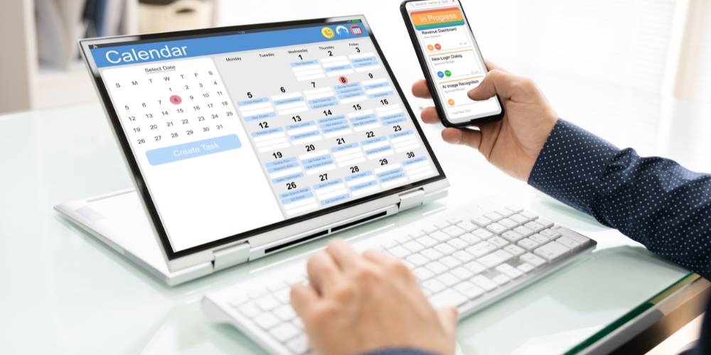 Five Simple Hacks to Use a Digital Calendar for Your 2024 Resolutions