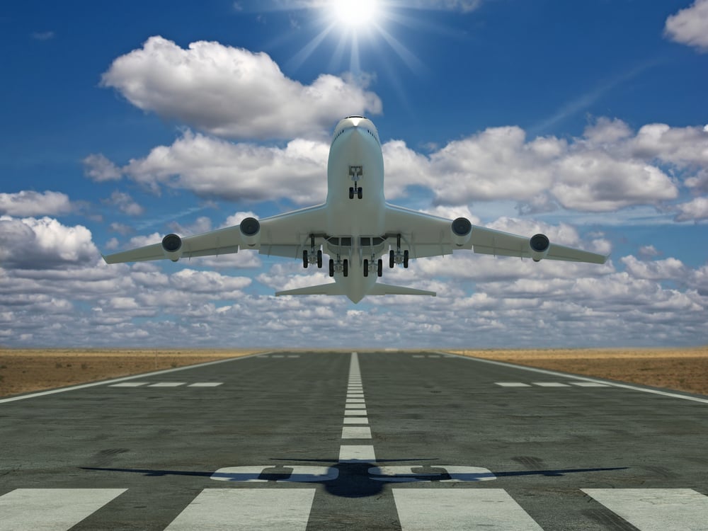 Airlines Update Guidance, Shares Head For Different Destinations