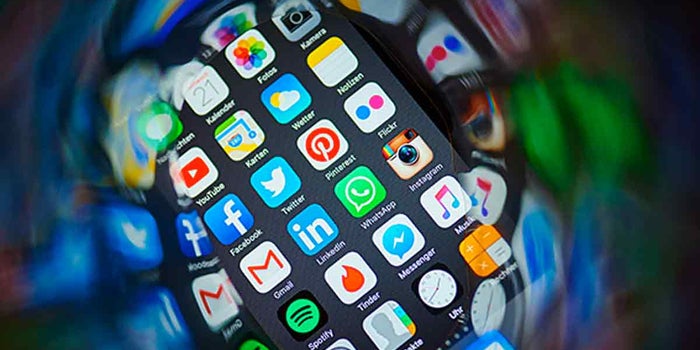 Top Tech Stocks To Buy Now? 4 Names To Watch