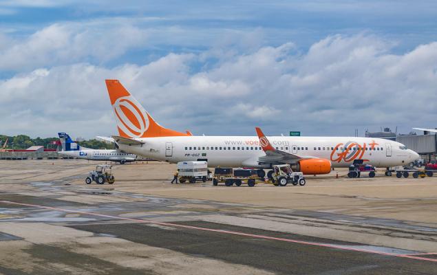 3 Stocks to Watch in the Omicron-Variant Hit Airline Industry - Vimarsana News
