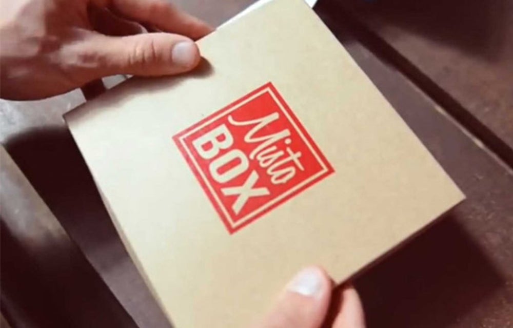 For the coffee aficionado, buy a subscription of MistoBox.