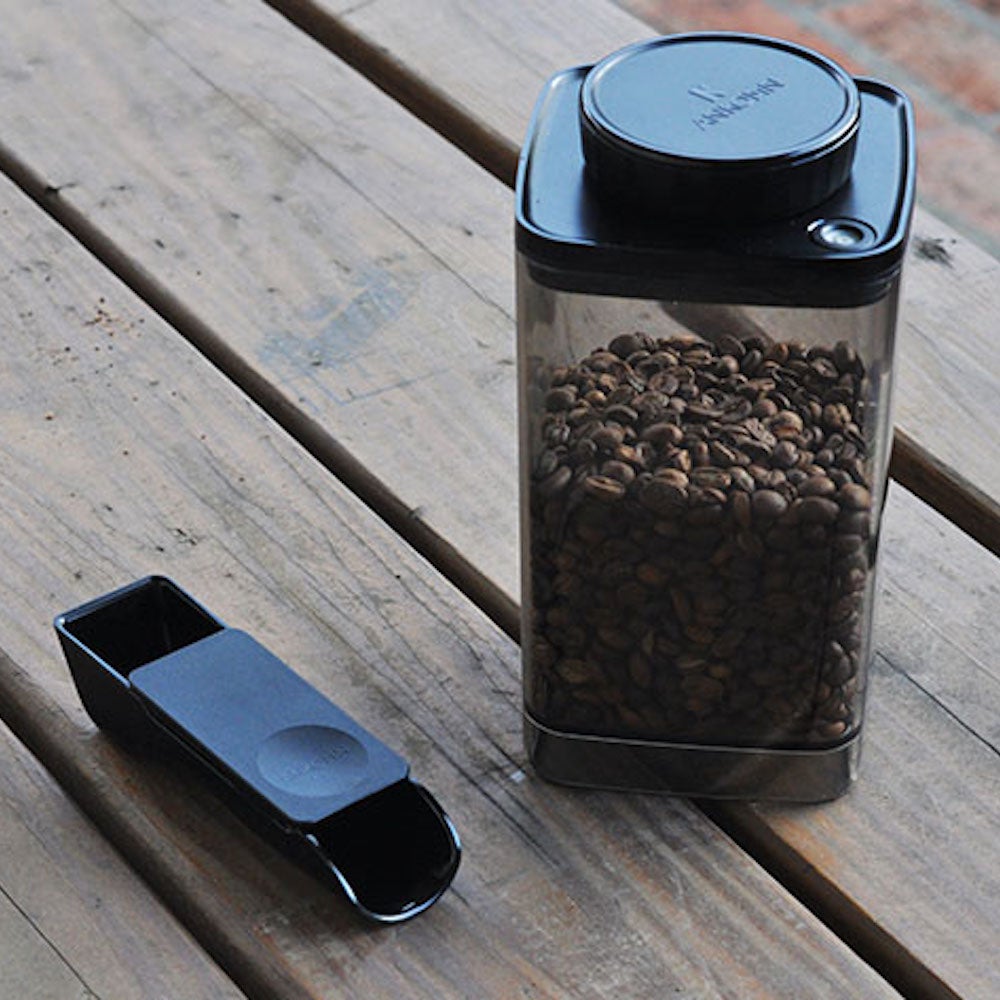 Turn-N-Seal Food Vacuum Container with 2-in-1 Brew Scoop