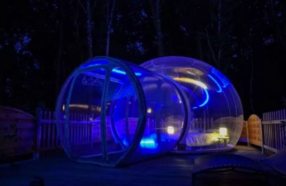 12 Weird and Wonderful Airbnb Listings, Including a New York Taxi and an Igloo