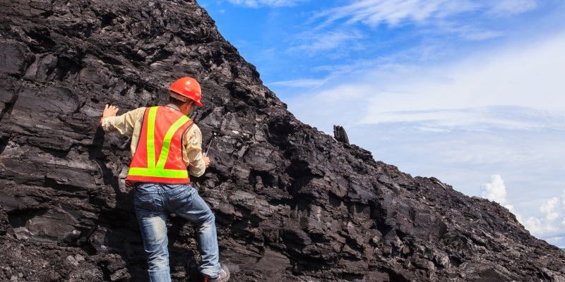 10 Unexpected Careers With 6 Figure Salaries 10-unexpected-careers-with-6-figure-salaries