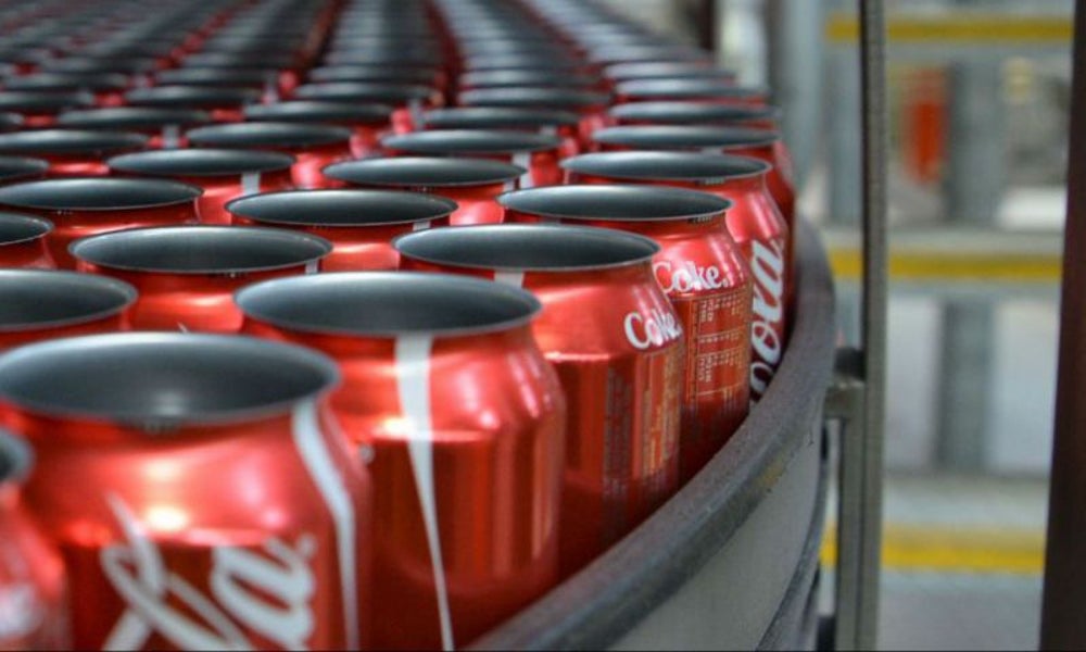 2. Coca – Cola | Incorporada en 1892 (125 años)