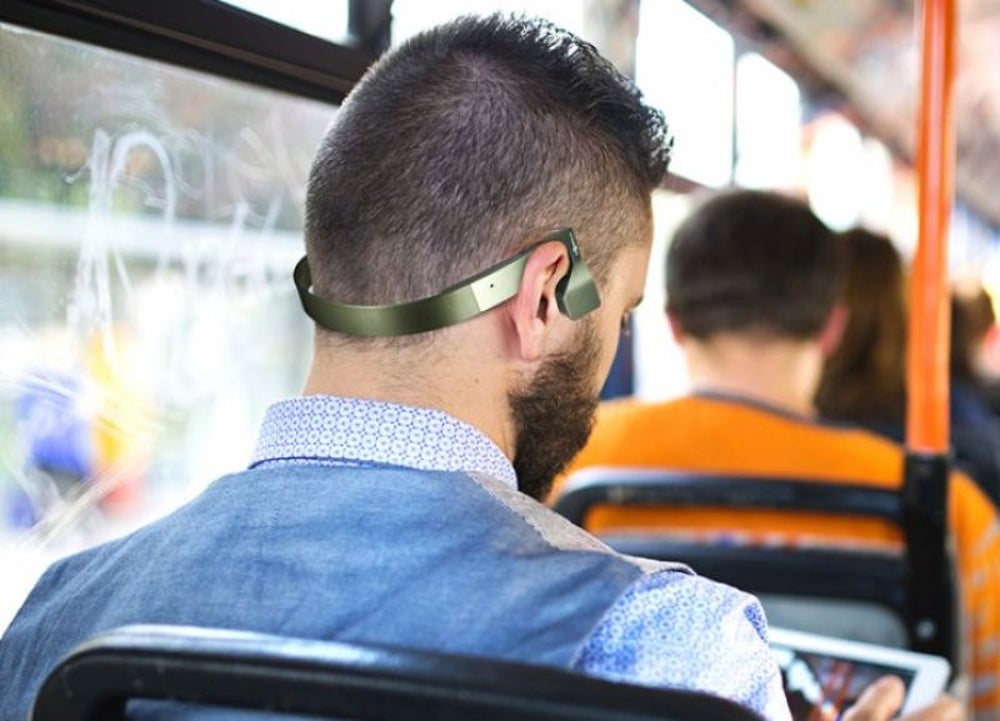 2. Audífonos AFTERSHOKZ