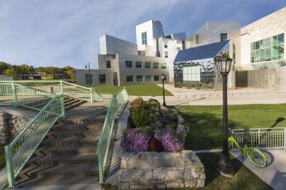 2. Iowa City, IA