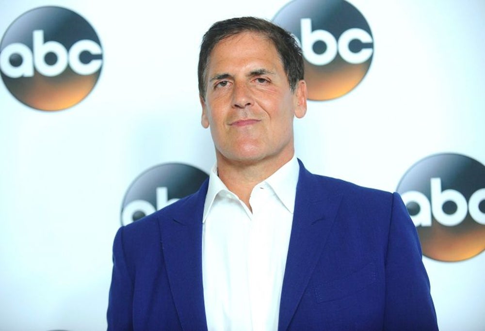 25-year-old CEO cold emails Mark Cuban a pitch and it works.