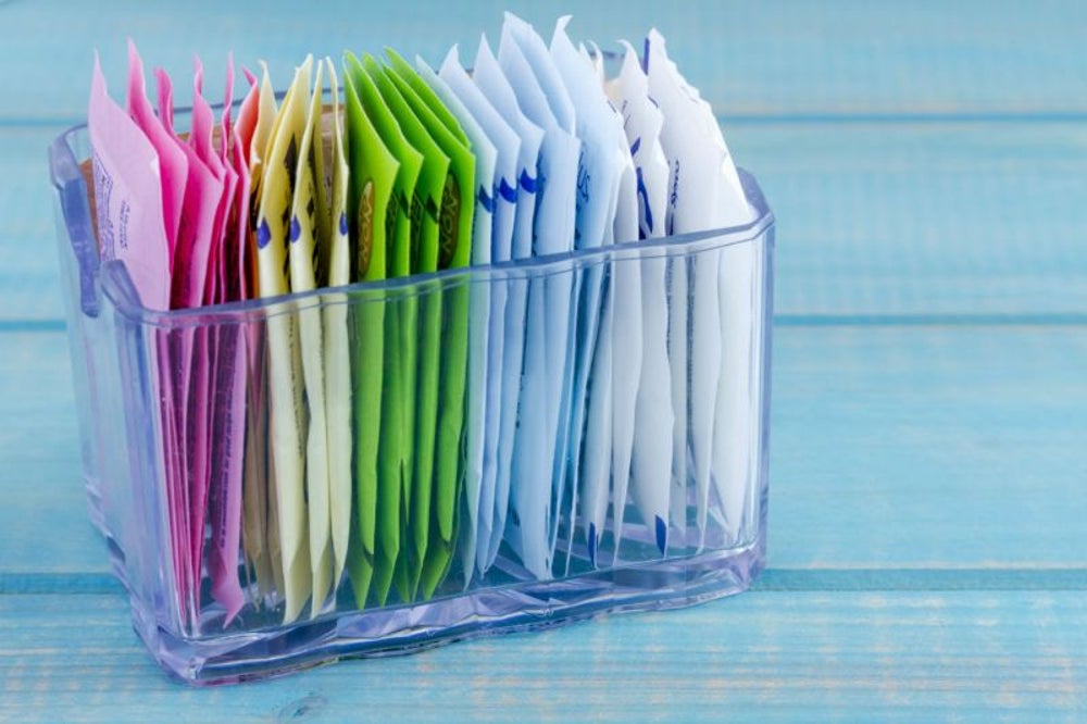 2. No, Splenda no está hecho de azúcar