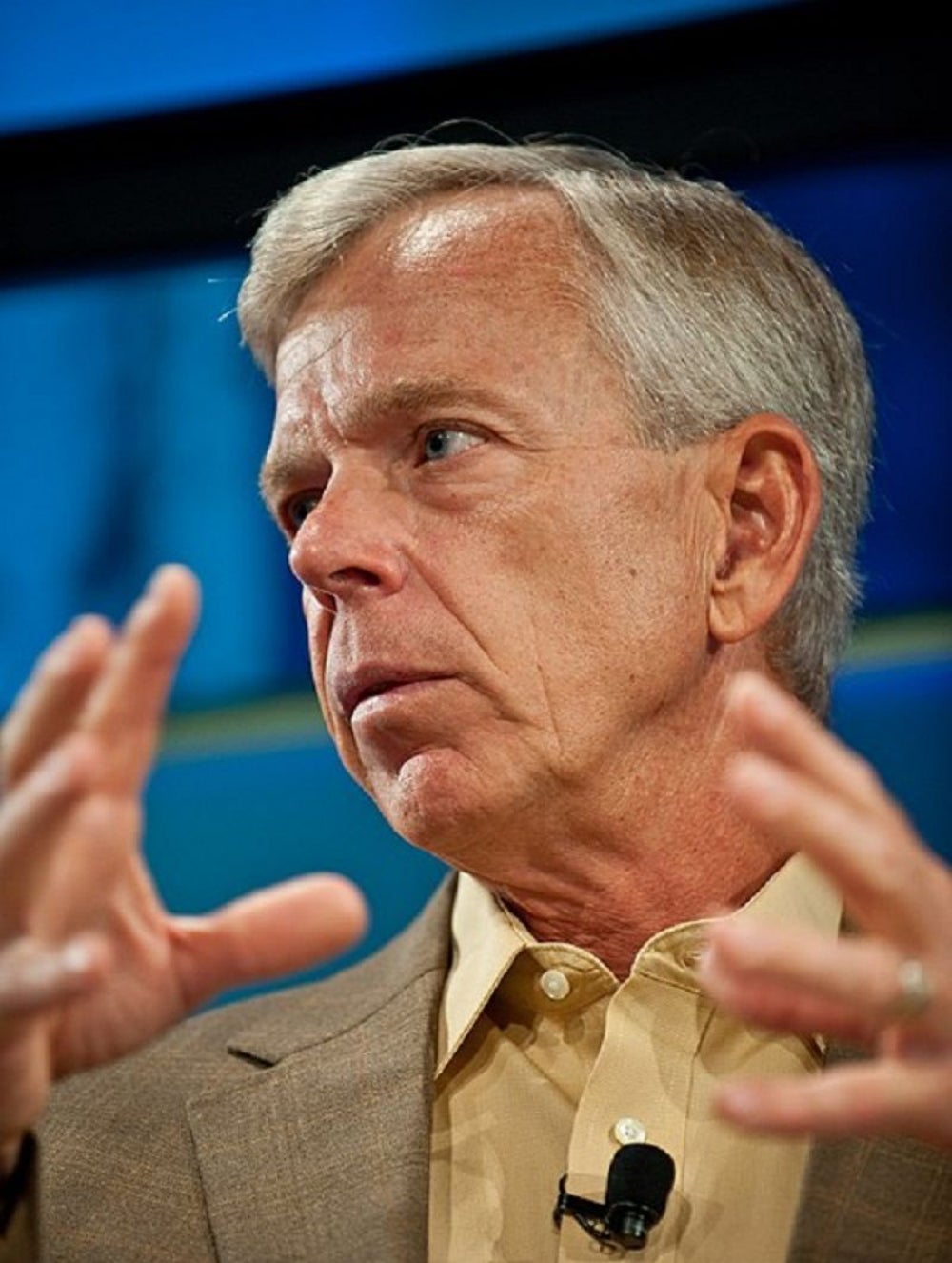 Lowell Mcadam, CEO, Verizon