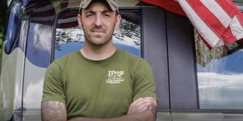 “Estar en el ejército me enseñó a arriesgarlo todo pronto, y a arriesgarlo todo seguido.”