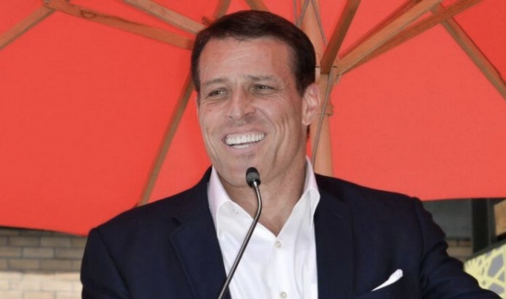 7. Tony Robbins: el autor más vendido del New York Times