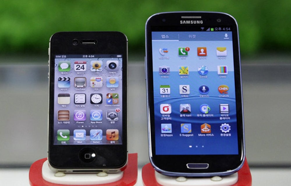 2010 was also the year when Android's market share first surpassed the iPhone's market share in the U.S. However, BlackBerry (then RIM) was still on top overall.