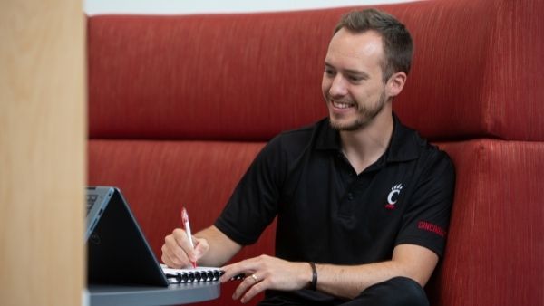 UC Online MBA: Evolve yourself in a changing world